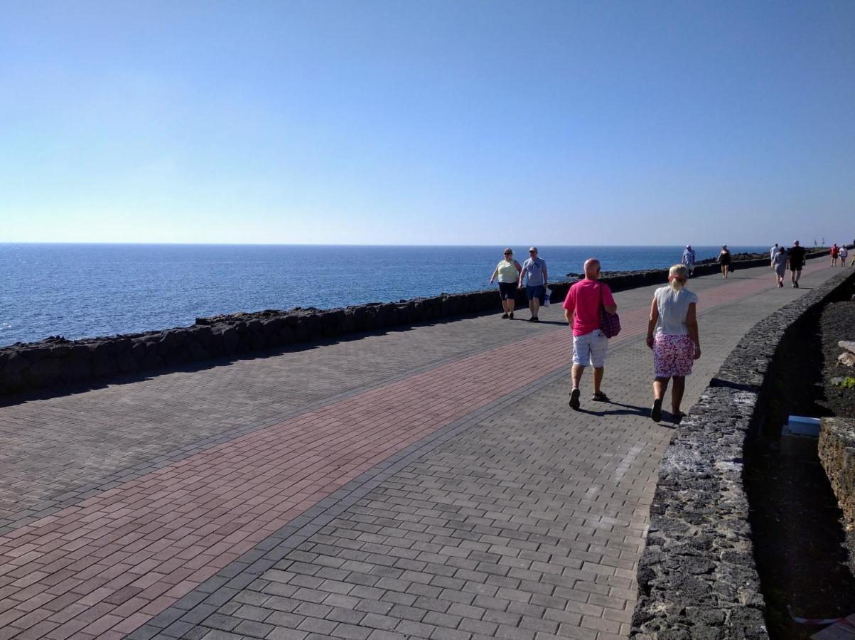 Aqua Apt Sunrise & Sea Views Costa Teguise Exterior photo